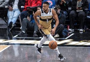 已身陷流言👀本赛季至今全勤的CJ因右腹股沟酸痛缺席对阵76人