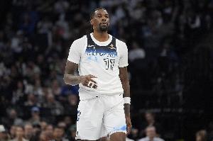 尽力了！纳兹·里德12中9高效拿到25分 三分6中5