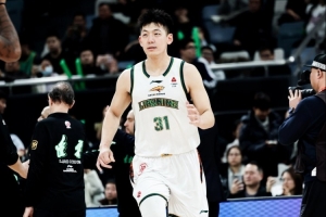 17分6板！张陈治锋：感谢杨鸣指导信任 会尽可能发挥作用帮助球队