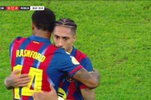 就踢了12分钟！拉什福德补时慢悠悠失单刀，转头眼神防守险遭绝平