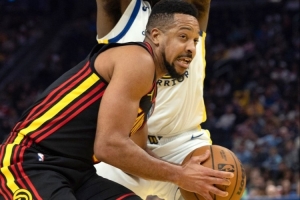 麦科勒姆：我能在一支年轻的球队里 起到一种“稳定器”的作用