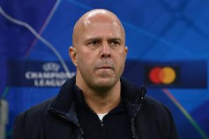 萨顿：上赛季斯洛特在足总杯阴沟翻船，这次应该能轻松取胜了