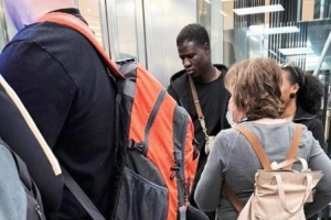 东体：申花冬训或还有新面孔，有照片显示盖耶疑似现身迪拜机场