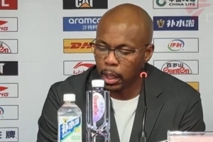 广州主帅：今天29次助攻分享球不错但防守不好 我也有一定责任