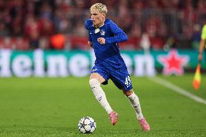 自2013/14赛季后首人，加纳乔在联赛杯1/4决赛和半决赛都梅开二度