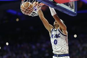 正负值+17！布莱克贡献海报级扣篮 全场13中7拿到21分6板7助