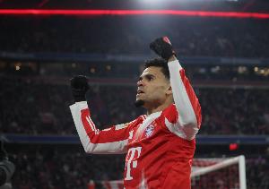 法尔克：拜仁将提拔青训代替格雷茨卡，夏窗给迪亚斯找左路竞争者