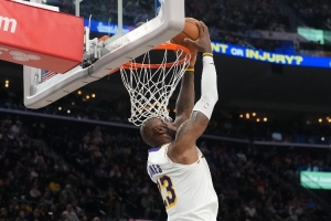 夸梅：NBA已变成WWE 没有竞争只有娱乐 詹姆斯每晚都照着剧本演戏