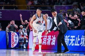 尽力了！陈林坚13中9&6记三分空砍24分2板2助1断 加时连中三分球