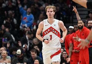 10中6得15分！迪克：反复做一样的投篮动作 不必在意其他人的看法