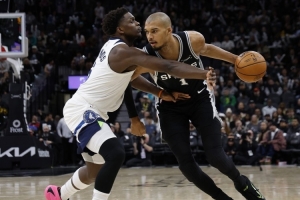 解说：蚁人大战神僧会是以后NBA标志性战斗？天骄之争每场都精彩