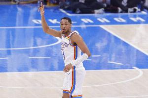 阿隆·维金斯：热火节奏推得很快 防守抢板时他们身高体型有优势