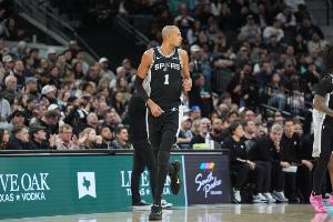 文班谈联盟门面：我们作为球员只需要坚守本心 享受篮球的乐趣