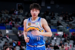 齐麟：希望通过努力训练和打球 争取能为国出战