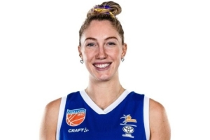 新疆女篮官方：澳大利亚籍冲击型小前锋泰拉·西蒙斯正式加盟球队