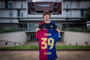 每体：拉玛西亚再失血，19岁中卫昆卡接近加盟科莫