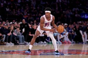 隔扣亮眼！埃奇库姆9中3拿到11分5板4助 罚球9中5