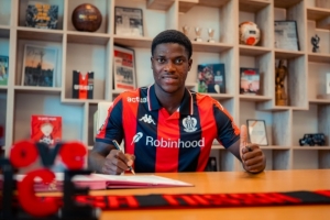 官方：尼斯19岁前锋恩盖内以租借＋买断选项加盟标准列日