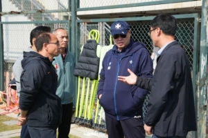 法国欧塞尔董事会主席周云杰到访梅州五华，考察当地足球青训工作