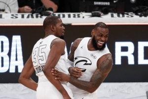 解说谈詹杜落选：说明全明星投票不是饭圈 大家都尊重本赛季表现