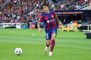 记者：坎塞洛欧冠还没有注册，要等到淘汰赛才能出战