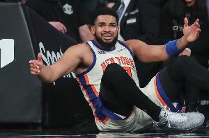 啥情况？尼克斯进入26年后11场输了9场 仅战胜快船和开拓者