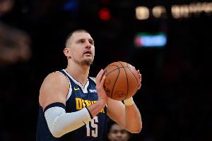 全明星世界队总共只有8个名额 今天公布的首发已经占了5个！