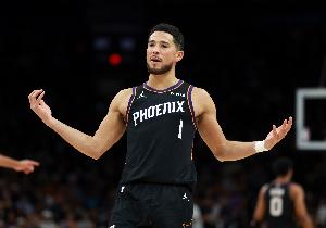 布克谈战绩：我们清楚球队天赋 用正确方式打球这是一直在做的